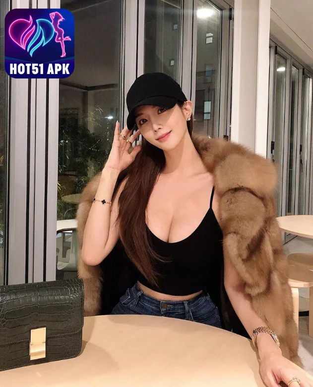 Chao Zheng: Pesona Sang Dewi China di Balik Layar Aplikasi Hot51 dan APK Live Streaming. The Beautiful Charm of the Chinese Goddess 4 - Hot51 Chao zheng-Hot51apk