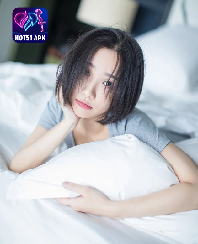 Livia: Bidadari Cantik dari Hot51 - Eksplorasi Keajaiban Star China dalam Aplikasi Hot51 dengan Bling2 Mod APK. Beautiful Angel from Hot51 5 - Hot51 Livia-hot51APK