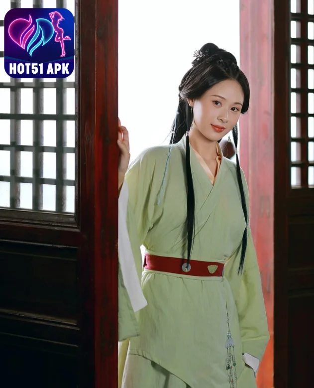 Pesona Si Si (思思): Bintang Cantik dari Tiongkok yang Merajai Dunia Hiburan dan Aplikasi HotLive.The Beautiful Star from China 3 - Hot51 Si Si-Hot51apk