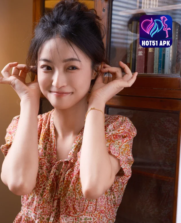 Yu Wei Jiang: Jejak Cantik Sang Dewi di Hot51 - Panduan Unduh APK dan Serunya Live Hot51!. Beautiful girl Goddess 2 - Hot51 Yu Wei Jiang-hot51apk