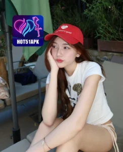 Read more about the article Adam Hollingsworth Cantik Memikat di HOT51