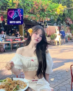 Read more about the article Brandon Whitfield Cantik Memikat di HOT51