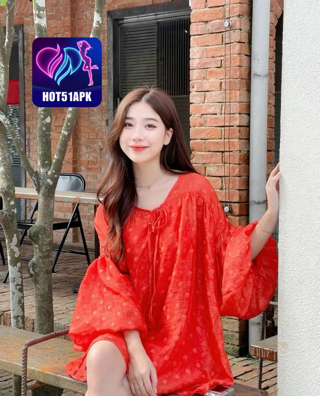 Dominic Hollis-HOT51APK