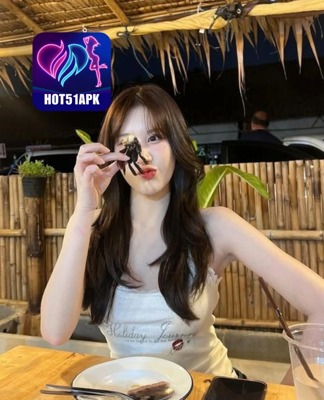 Phoebe Graham-HOT51APK