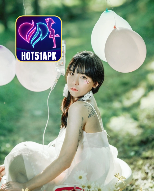 Brooke Collins-HOT51APK