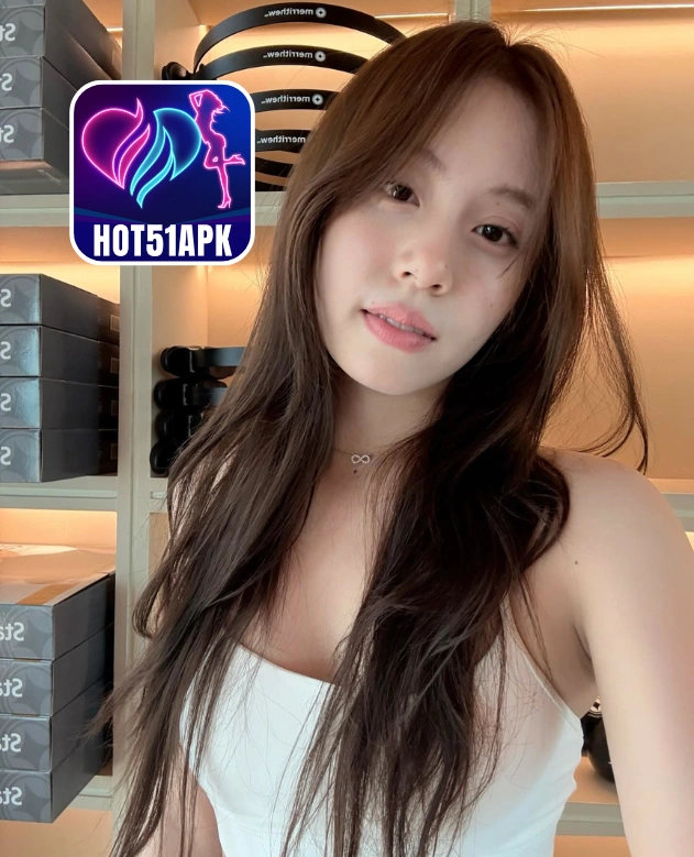 Phoebe Pierce-HOT51APK