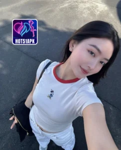 Read more about the article Hot51 Alice Bennett di Hot51 Live Apk Terbaru 2026