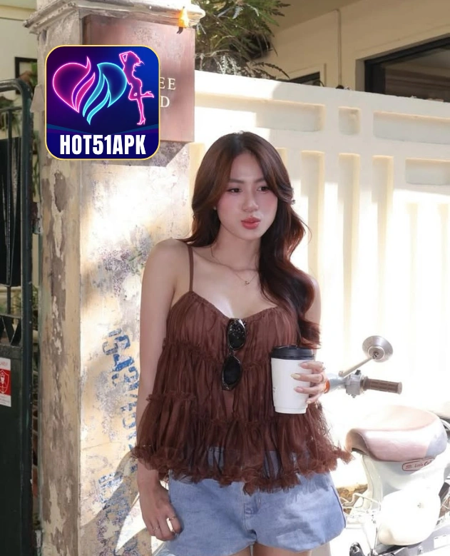 Emily Clark-HOT51APK