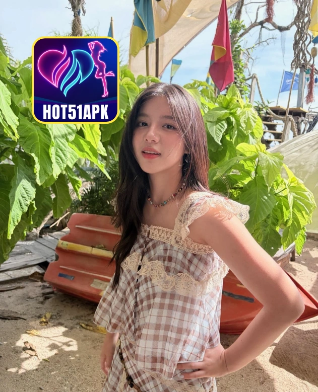 Emily Parker-HOT51APK