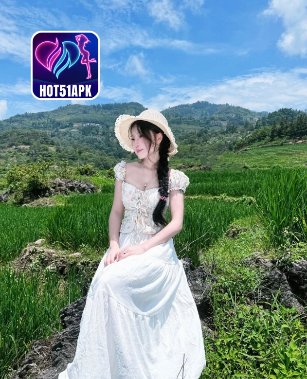 Dylan Moore Hot51Apk