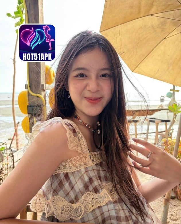 Ella Harrison Gadis Menawan di Hot51 APK 2026 4 - Hot51 Ella Harrison-HOT51APK