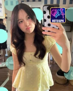 Read more about the article Hot51 Emily James Pesona Cantik Live Streaming Terbaru