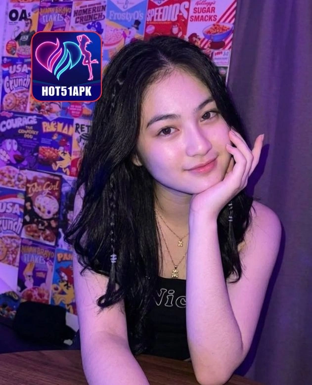 Caroline Scott-Hot51APK