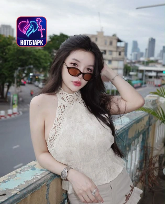 Pesona George Lewis dan Gadis Cantik Hot51 4 - Hot51 George Lewis-HOT51APK