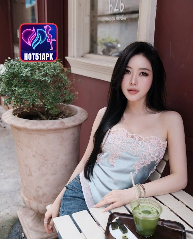 Grace Edwards-HOT51APK