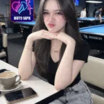 Hot51 Live Scarlett Russell Pesona Cantik Menarik
