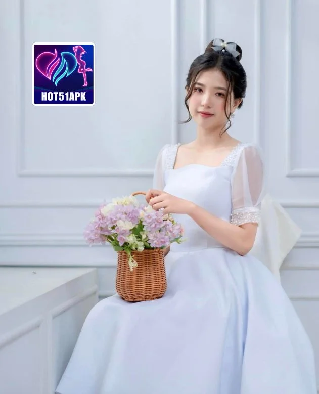 Hot51 APK Terbaru 2026 Elizabeth dan Pesona Live Streaming 3 - Hot51 Elizabeth-HOT51APK